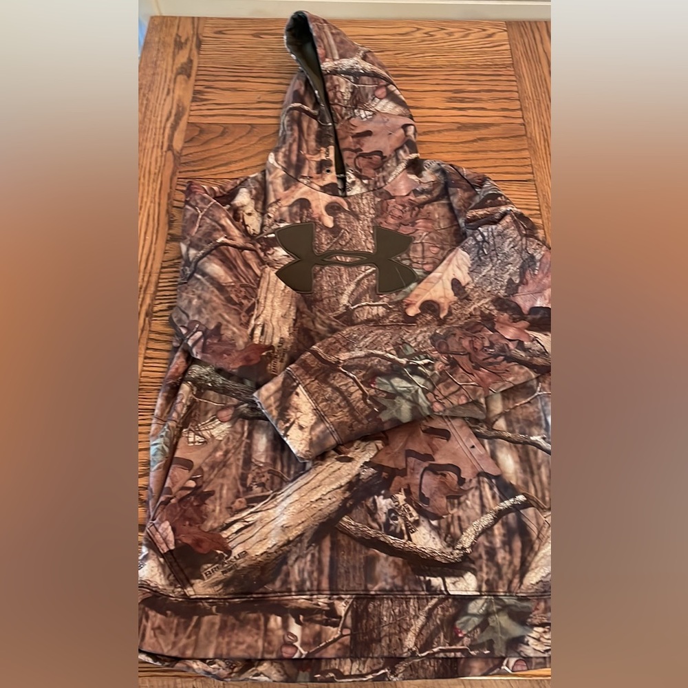 Under armour men’s hoodie